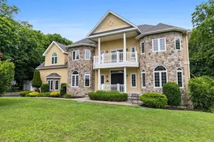 2 Bridle Path, Lynnfield, MA 01940 - Photo 1