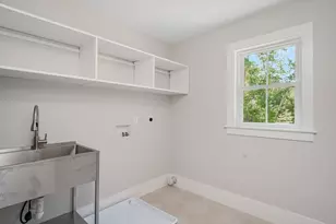 105 Bonney Dr, Holliston, MA 01746 - Photo 14