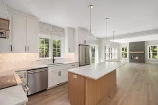105 Bonney Dr, Holliston, MA 01746 - Photo 6
