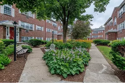 5 Cass St #2, Boston, MA 02132 - Photo 2