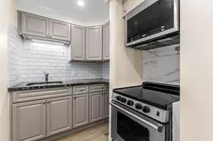 5 Cass St, Boston, MA 02132 - Photo 8