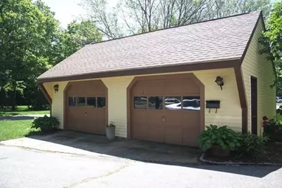 32 Ash St, Winchendon, MA 01475 - Photo 2