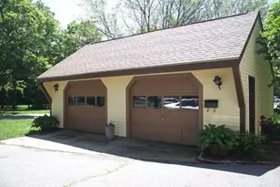 32 Ash St, Winchendon, MA 01475 - Photo 2