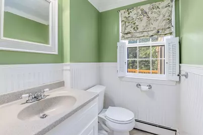 21 Goulding St E, Sherborn, MA 01770 - Photo 14