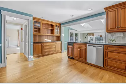 21 Goulding St E, Sherborn, MA 01770 - Photo 4