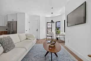 37 Kingston St, Somerville, MA 02144 - Photo 2