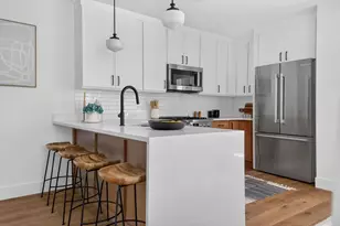 37 Kingston St, Somerville, MA 02144 - Photo 8