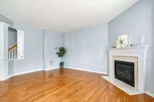 46 Tulip Cir, Grafton, MA 01560 - Photo 10