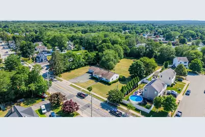 3979 Acushnet Ave, New Bedford, MA 02745 - Photo 6