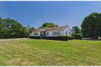 3979 Acushnet Ave, New Bedford, MA 02745 - Photo 2