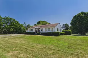 3979 Acushnet Ave, New Bedford, MA 02745 - Photo 2
