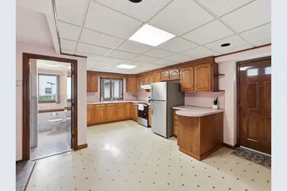 10 Bramucci Street, Ludlow, MA 01056 - Photo 28