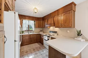 10 Bramucci St, Ludlow, MA 01056 - Photo 10