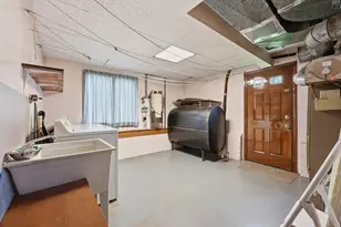 10 Bramucci St, Ludlow, MA 01056 - Photo 34