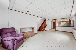 10 Bramucci St, Ludlow, MA 01056 - Photo 32
