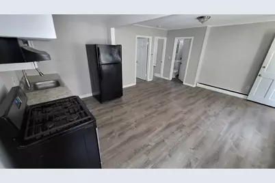 84 Pleasant Street #2, Lowell, MA 01852 - Photo 4