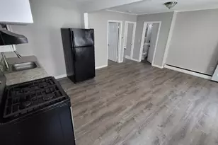 84 Pleasant St, Lowell, MA 01852 - Photo 4