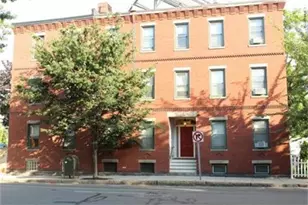 268 River St, Cambridge, MA 02139 - Photo 2