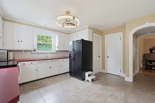 60 Newhill Ave, Somerset, MA 02726 - Photo 12