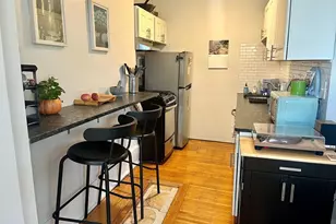 81 Mt Vernon St, Boston, MA 02108 - Photo 4