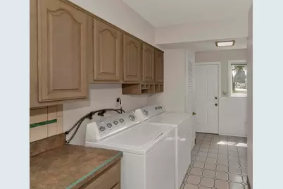 91 Partridge Ln #91, Chicopee, MA 01022 - Photo 12