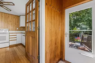 105 Crane St, Dedham, MA 02026 - Photo 30