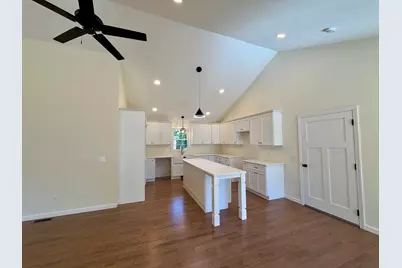 20 Highland Ave, West Boylston, MA 01583 - Photo 2