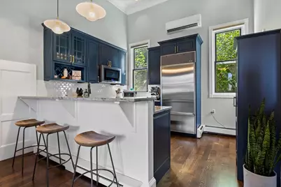 44 High St #7, Boston, MA 02129 - Photo 10