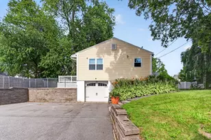119 High St, North Andover, MA 01845 - Photo 4