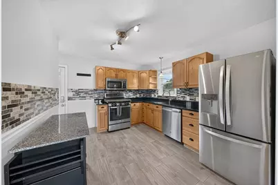 119 High St, North Andover, MA 01845 - Photo 6