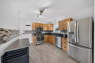 119 High St, North Andover, MA 01845 - Photo 6