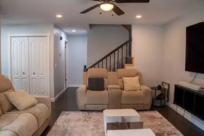 104 Johnson Rd #1105, Chicopee, MA 01022 - Photo 4