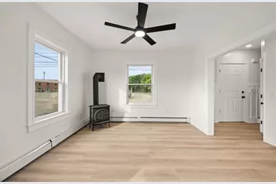 22 Starkey Ave, Attleboro, MA 02703 - Photo 12