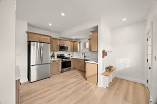 22 Starkey Ave, Attleboro, MA 02703 - Photo 4