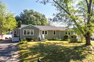 23 Taunton St, Bellingham, MA 02019 - Photo 2