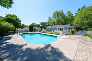 23 Taunton St, Bellingham, MA 02019 - Photo 2