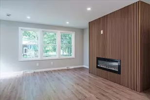 23 Taunton St, Bellingham, MA 02019 - Photo 6