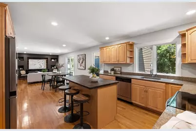 107 Rowe Street, Newton, MA 02465 - Photo 10