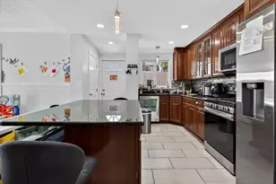 17 Estes St, Everett, MA 02149 - Photo 12