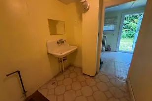 842 Church St, North Adams, MA 01247 - Photo 24