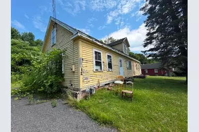 842 Church St, North Adams, MA 01247 - Photo 4