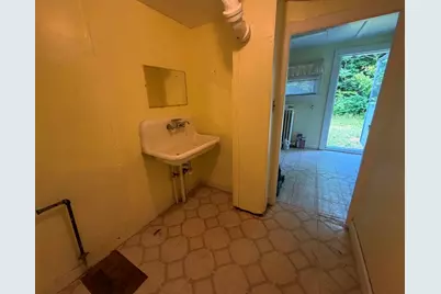 842 Church St, North Adams, MA 01247 - Photo 24