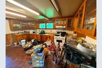 842 Church St, North Adams, MA 01247 - Photo 10