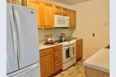 34 Meeting House Lane #203, Stow, MA 01775 - Photo 6