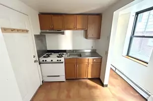 22 University Rd, Somerville, MA 02445 - Photo 2