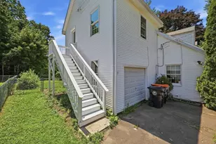 56 Lincoln Ave, South Hadley, MA 01075 - Photo 6