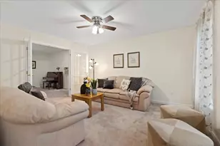 22 Fiske Rd, Ashland, MA 01721 - Photo 10