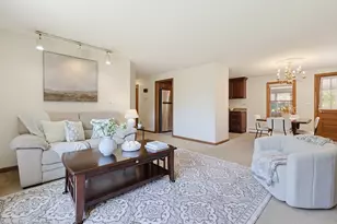 5 Nelson St, Attleboro, MA 02703 - Photo 6