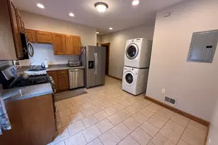 372 Metropolitan Ave, Boston, MA 02131 - Photo 4