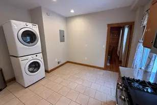 372 Metropolitan Ave, Boston, MA 02131 - Photo 6
